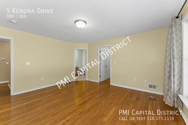 Building Photo - 5 Kendra Dr