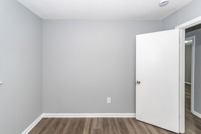 Building Photo - 1529 Marietta St