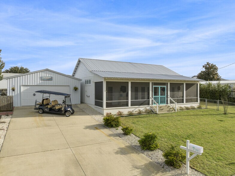 Building Photo - 312 Governor Dr
