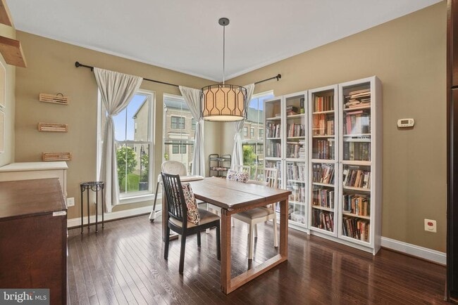 Building Photo - 20405 Codman Dr