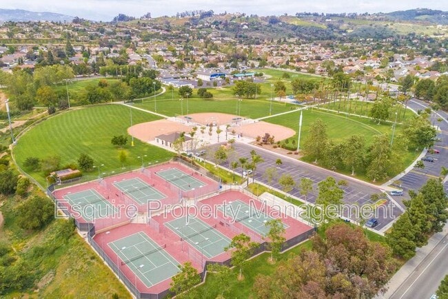 Building Photo - 1351 El Lazo Ct