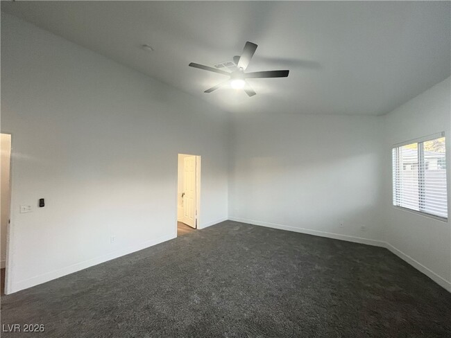 Building Photo - 3816 Waynesvill St