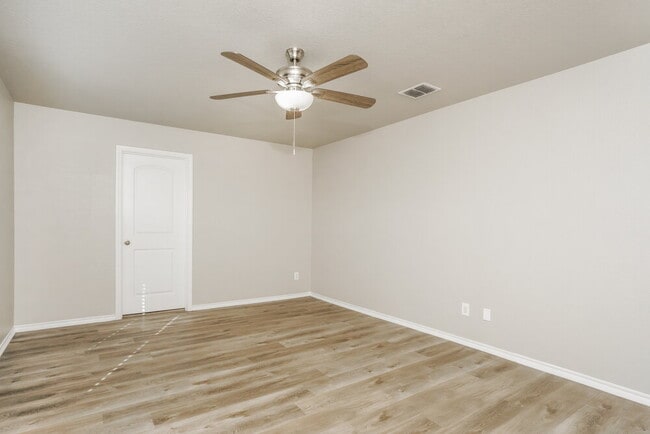 Building Photo - 11118 Geneva Ford