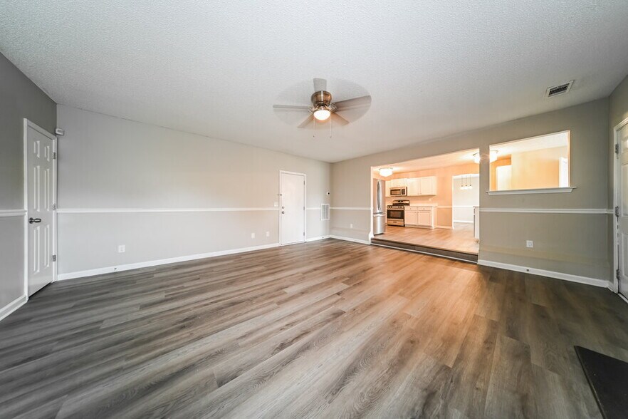 Building Photo - 6243 Sayler Park