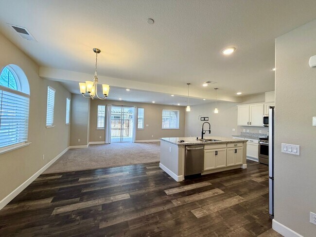 Building Photo - 1860 Sea Horse Rd