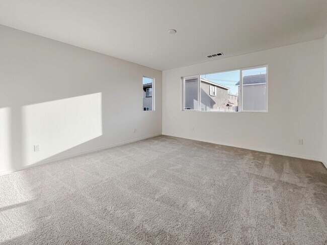 Building Photo - NEWER CONSTRUCTION ~SOLAR~ 3 BED 3 BATH BE...