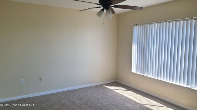 Building Photo - 6850 US-1