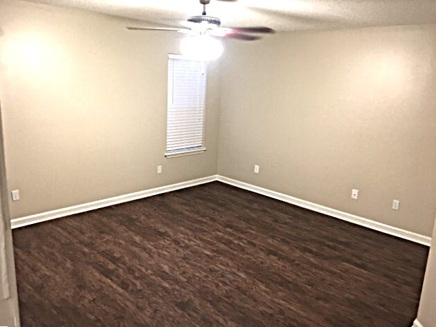 Building Photo - 8 Otter Creek Dr