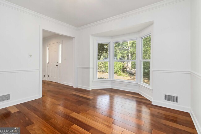 Building Photo - 2308 Defoors Ferry Rd NW