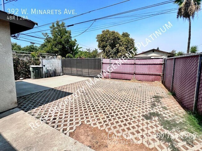 Building Photo - 392 W Minarets Ave
