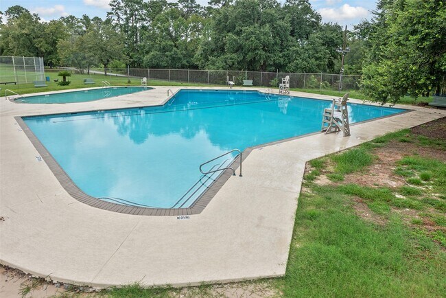 Building Photo - 25747 Timber Lakes Dr