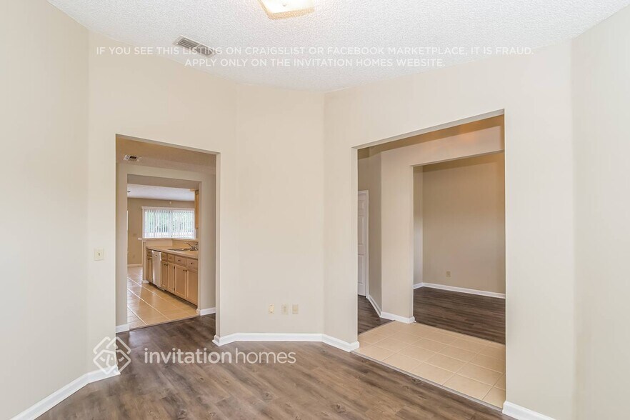 Building Photo - 12963 Silver Springs Dr N
