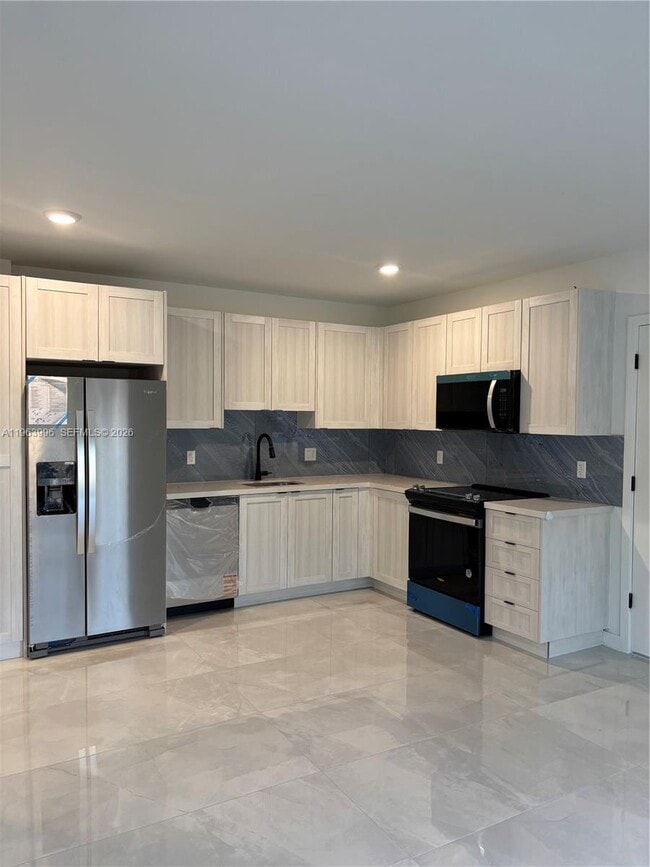 Building Photo - 14585 SW 262nd St