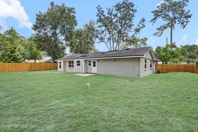 Building Photo - 12522 Macaw Dr