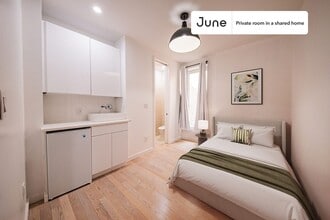 Building Photo - Room in Shared 4 bed/4 bath home