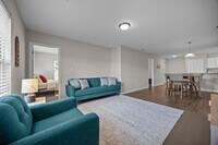 Building Photo - FULLY FURNISHED EXCLUSIVE SHORT AND MIDTERM RENTAL ONLY. AVAILABLE NOW UNTIL DEC 30.