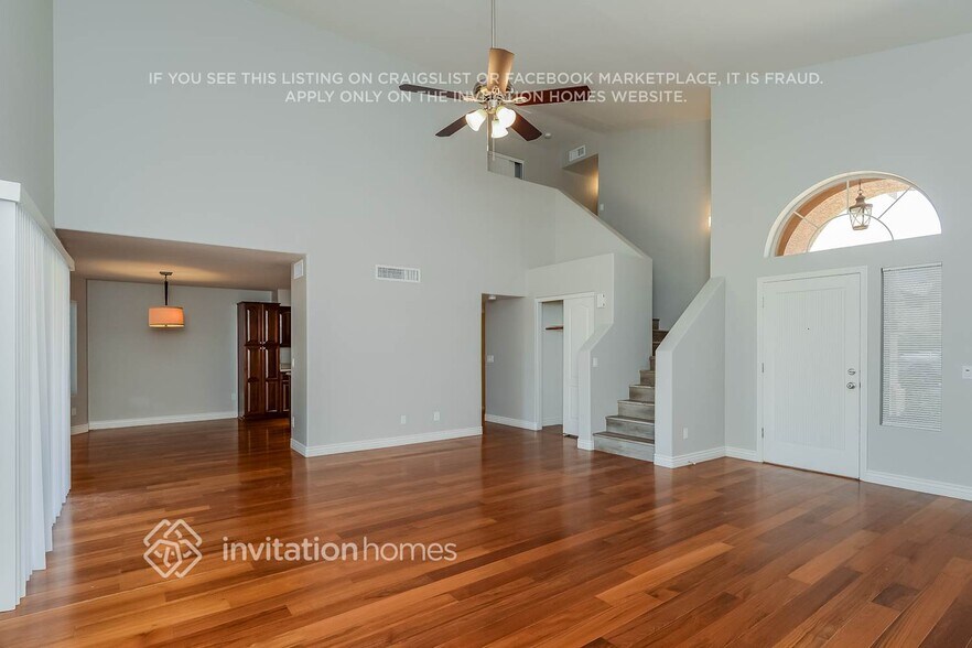 Building Photo - 1699 W San Remo St