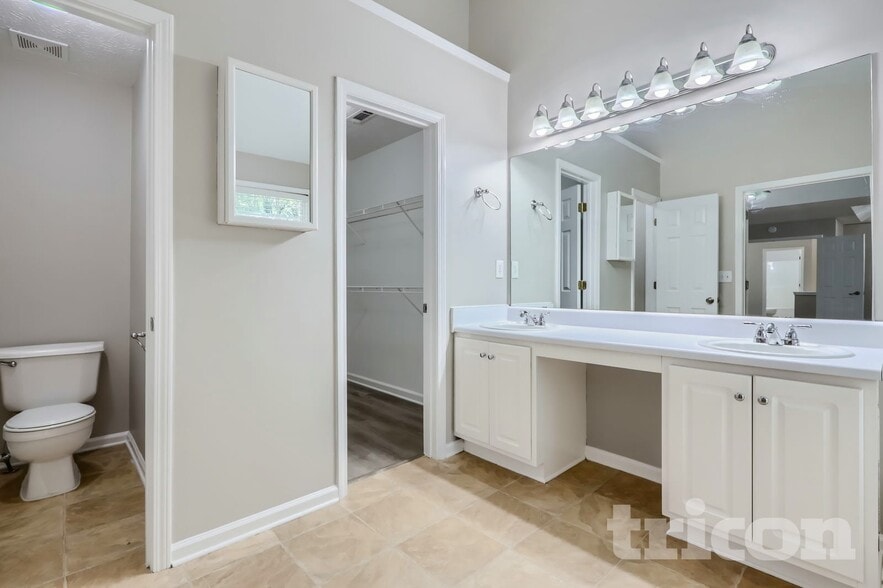 Building Photo - 79 Greenland Dr