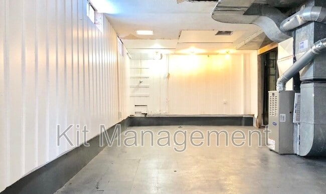 Building Photo - 1338 Crestwood Rd