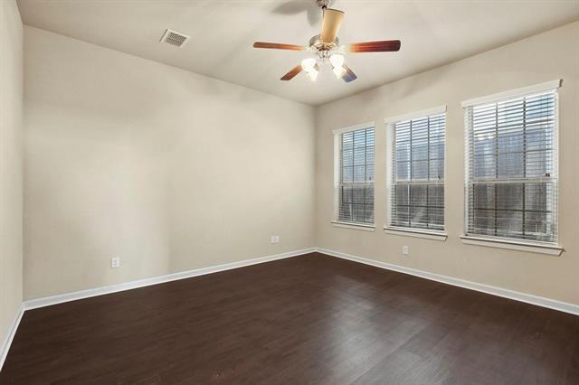 Building Photo - 424 Chester Dr