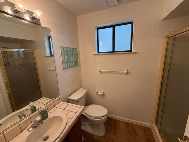 Building Photo - Resort-Style Living at Poker Flats gated community – 4 BR / 3 BA Multi-Level Home
