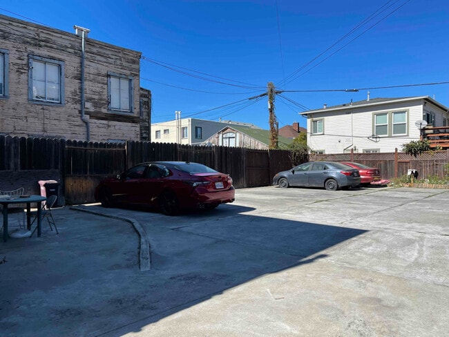 Building Photo - 680 W MacArthur Blvd