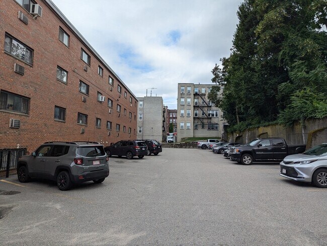 Building Photo - 15 Walbridge St
