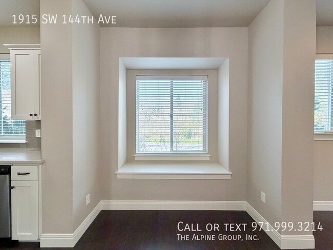 Building Photo - 1915 SW 144th Ave