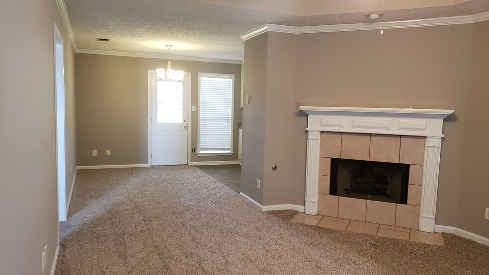 Building Photo - 83 Mossey Ln