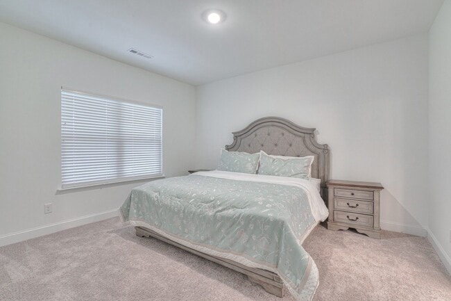 Building Photo - 2309 Laurelstone Dr