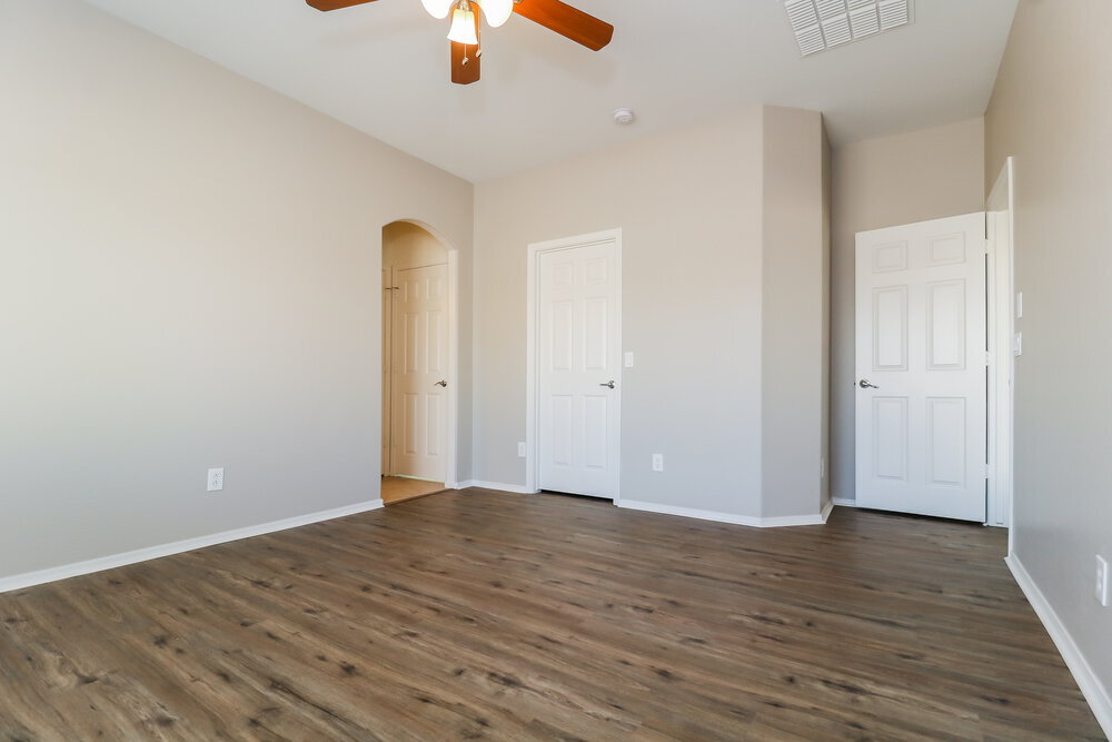 Building Photo - 17792 W Paradise Ln