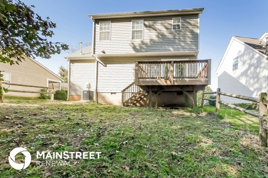 Building Photo - 9818 Aviary Hill Way