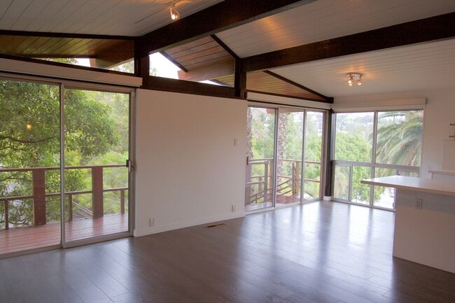 Building Photo - CALL TO BOOK!! Historic & Remodeled 2-Bedr...