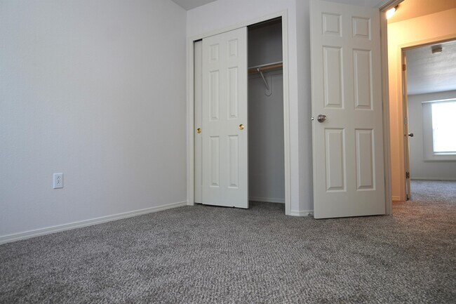 Building Photo - 7527 W Lamplighter St