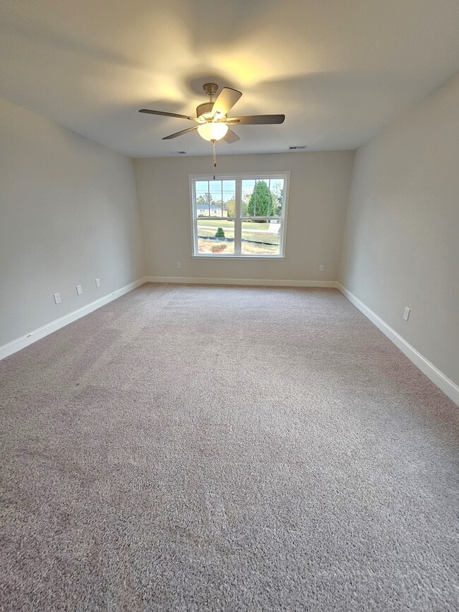 Building Photo - 121 Marianne Ln