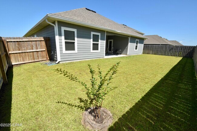 Building Photo - 4858 Sweetspire Dr