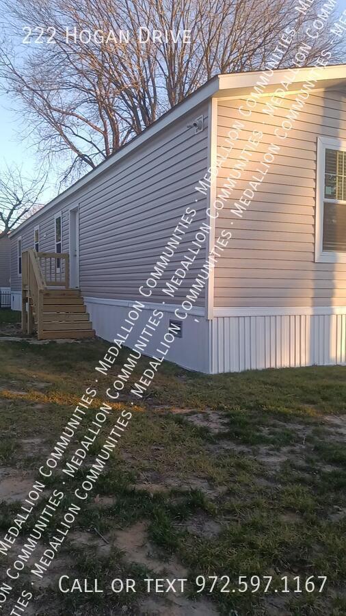 Building Photo - 222 Hogan Dr