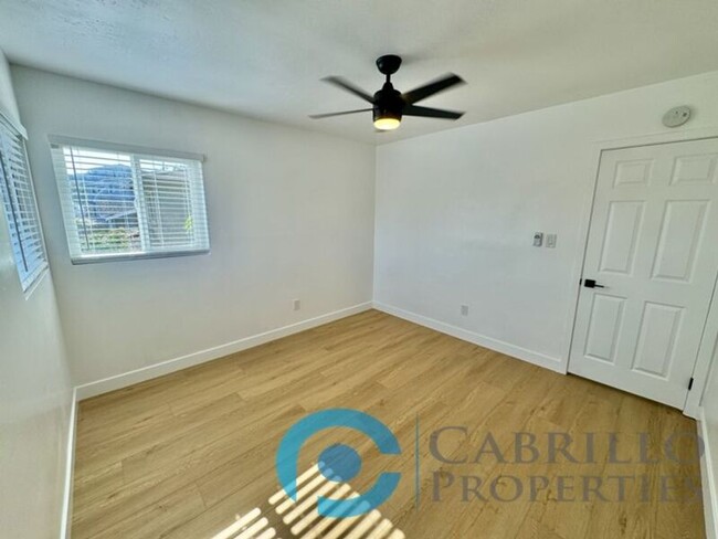 Building Photo - 3959 Cottonwood St