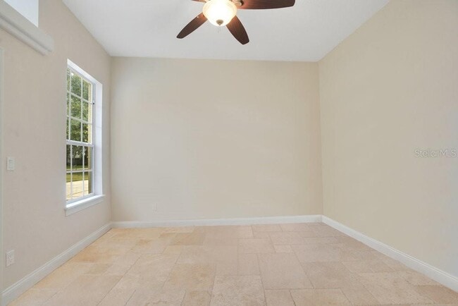 Building Photo - 8527 Summerville Pl