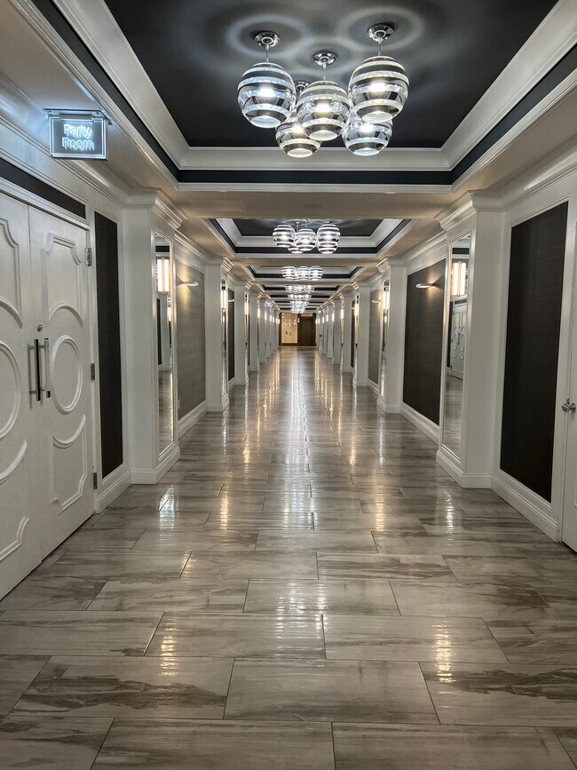 Building Photo - 5225 Pooks Hill Rd