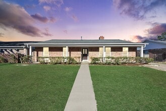 Building Photo - 7718 Romney Rd