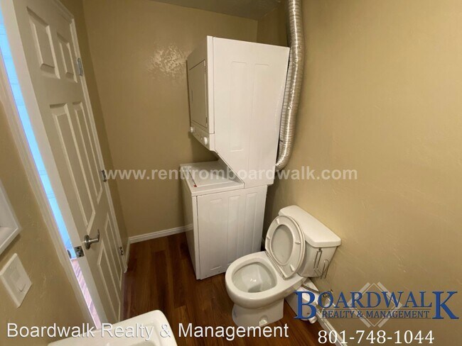 Building Photo - Studio, 1 bath House - 12542 S 300 E Studi...