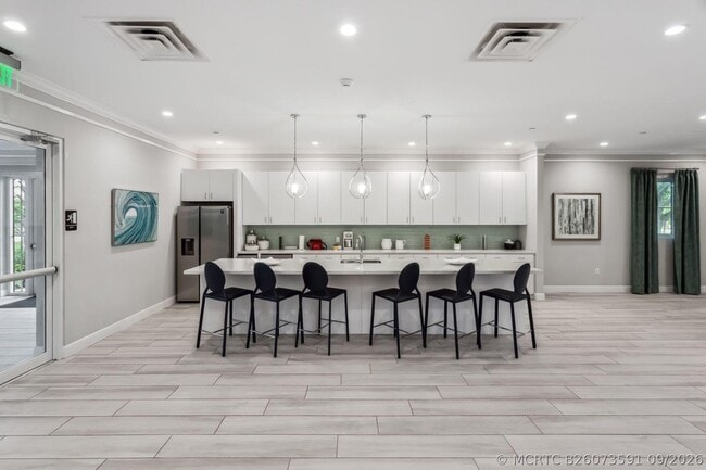 Building Photo - 990 Veleiros Blvd
