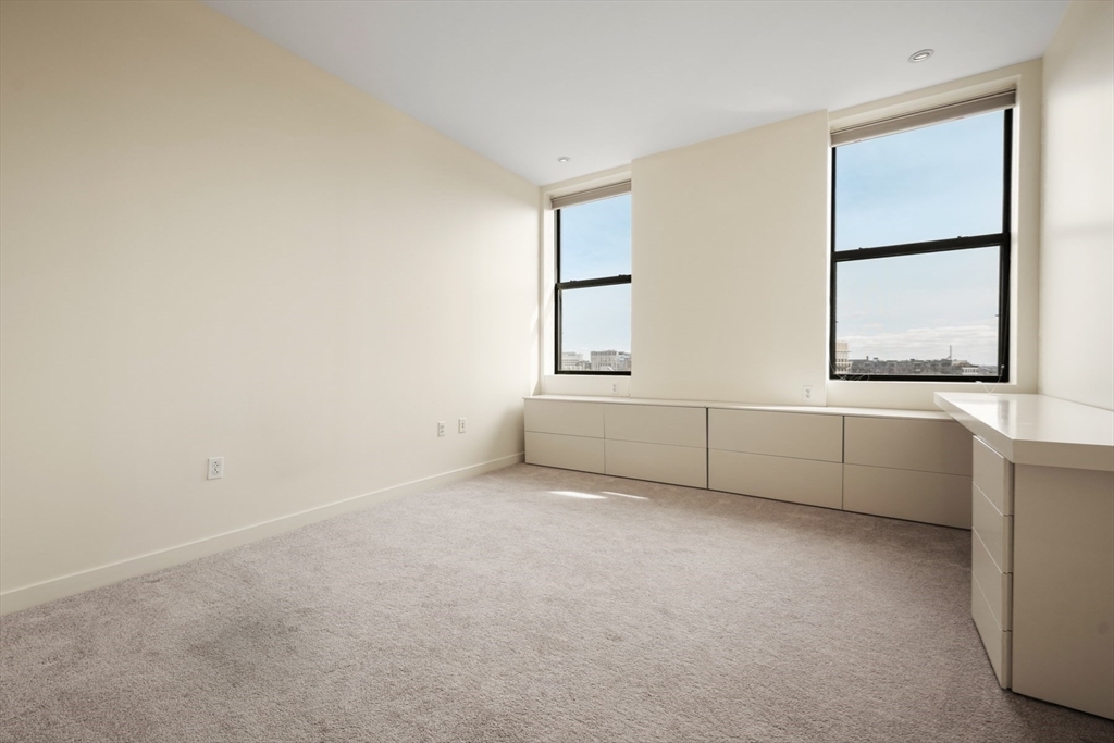 Building Photo - 285 Columbus Ave