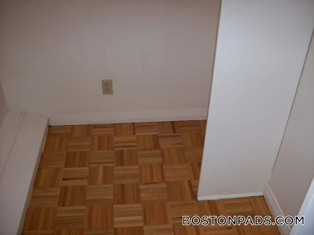 Building Photo - 1455 Commonwealth Ave