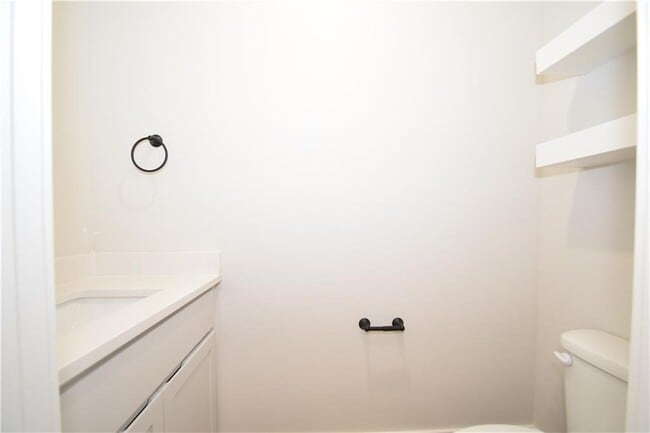 Building Photo - 1821 Lapis Ave