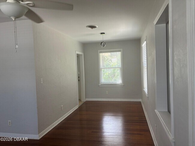 Building Photo - 250 S Seneca Blvd