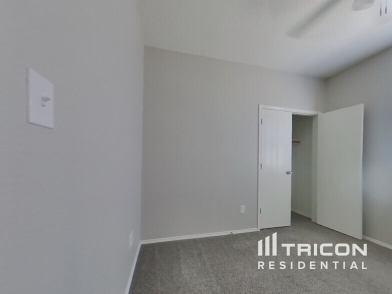 Building Photo - 6413 Seal Cove