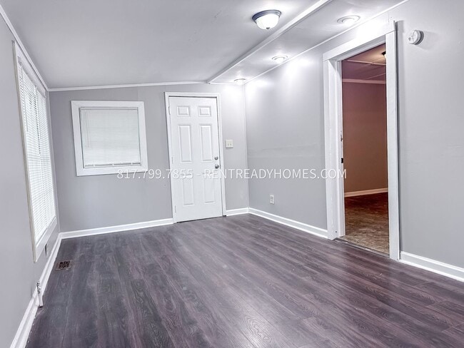 Building Photo - 5405 Wesley Dr