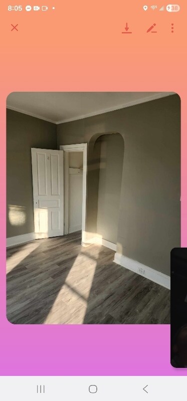 Building Photo - 486 Linden Ave